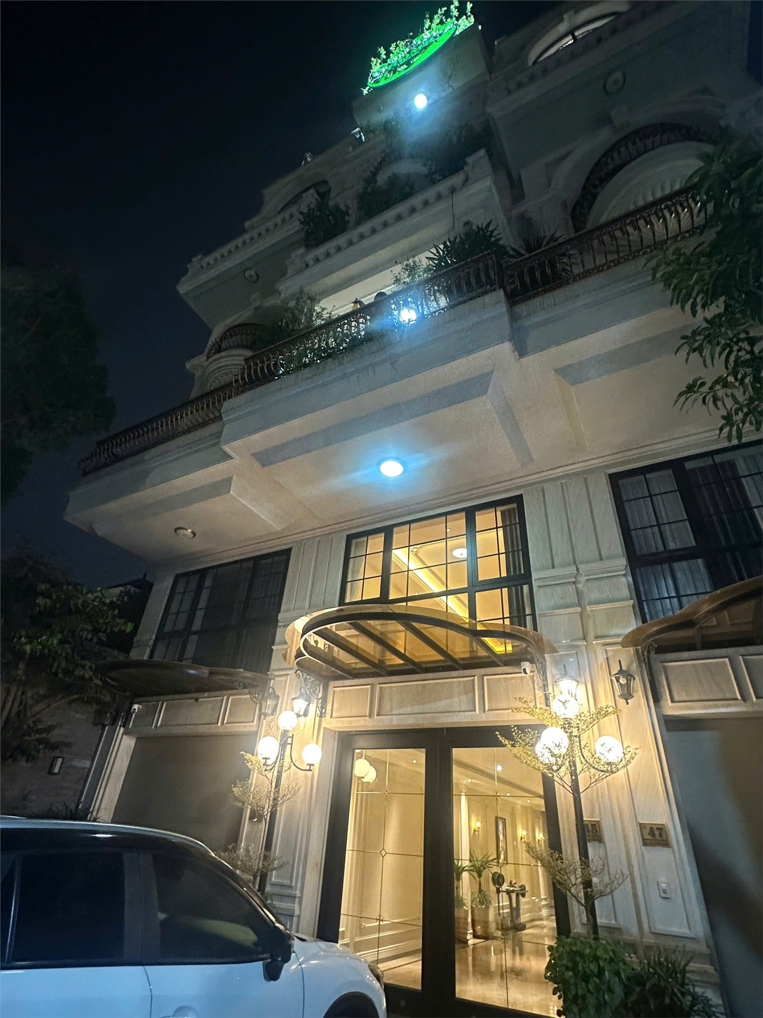  Cho Thuê Toà Nhà 7 Tầng Mặt Phố Đàm Quang Trung, Chân Cầu Vĩnh Tuy Đối Diện Aeon 