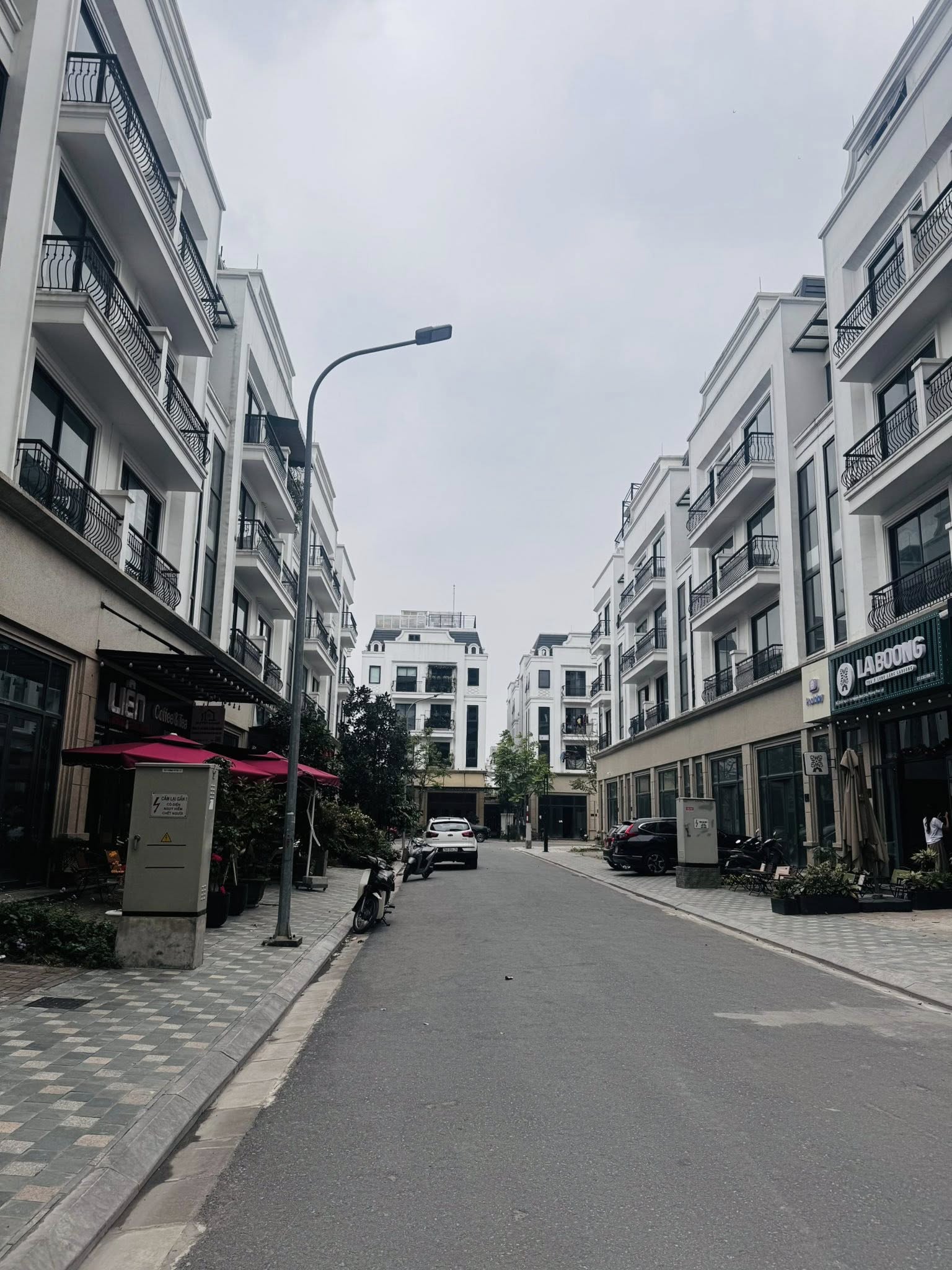  LIỀN KỀ DIAMOND POINT PHÚC ĐỒNG, MÁY IN TIỀN 102M2, MT6.5M, 5 TẦNG - CHỈ 39.9 TỶ 