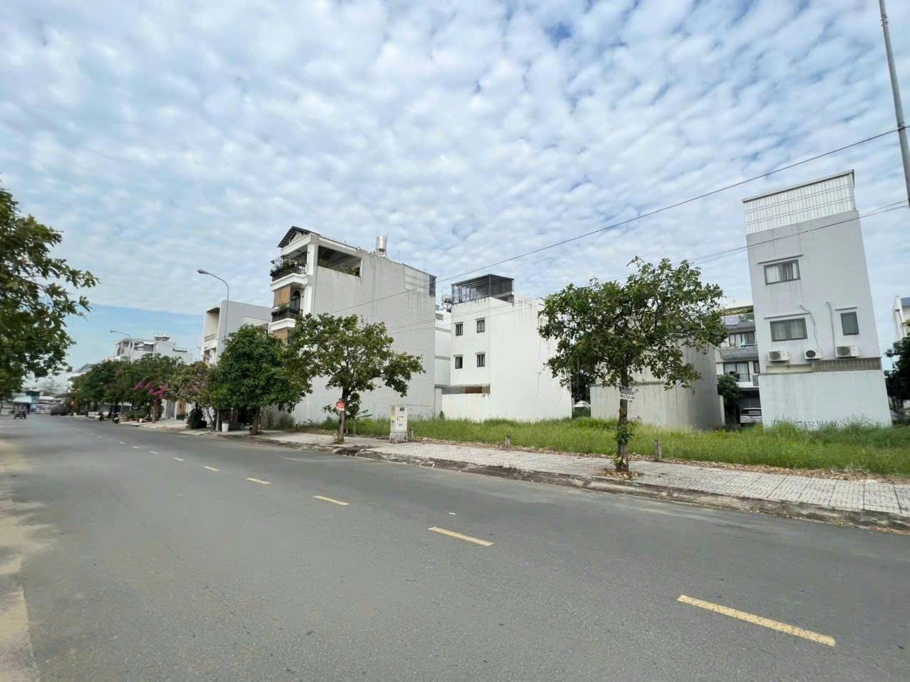  Ngộp ngân hàng, 96m đất HXH Đào Sư Tích, 6.2 tỷ, xây dựng tự do 