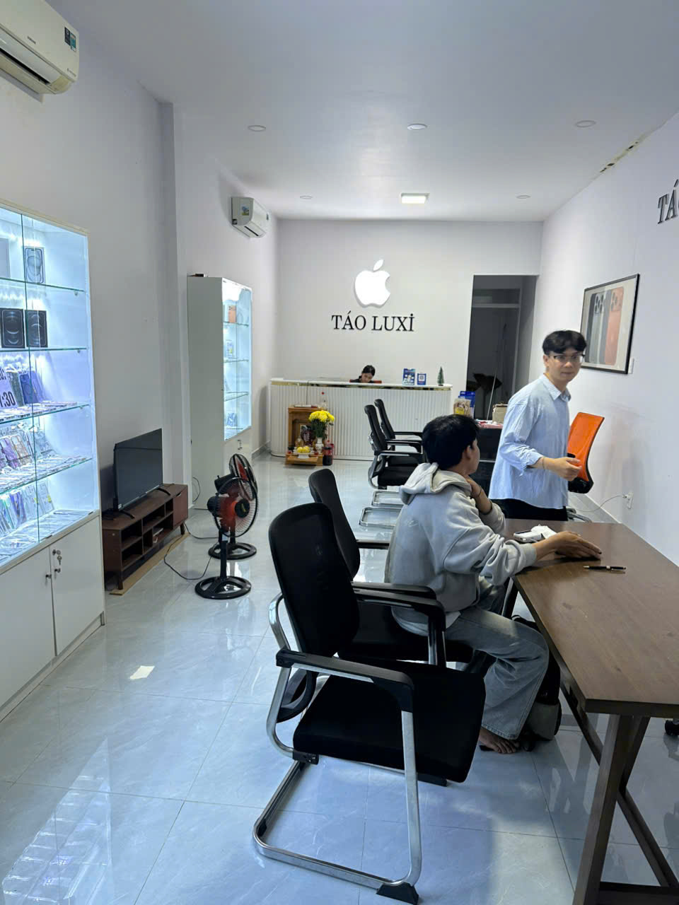  CHO THUÊ MẶT BẰNG LÀM VĂN PHÒNG – ĐƯỜNG D5, BÌNH THẠNH 