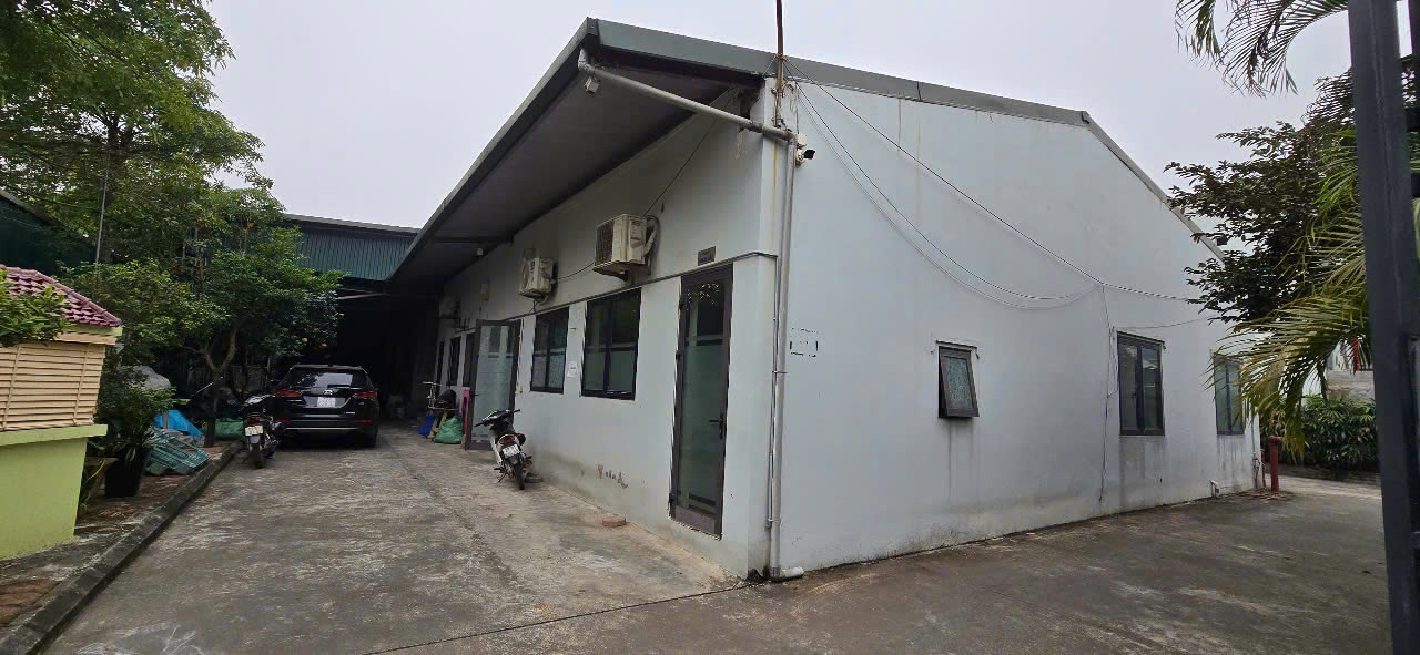  CHO THUÊ TỔ HỢP VĂN PHÒNG – NHÀ XƯỞNG THỜI TRANG KHÉP KÍN TẠI NINH HIỆP , HÀ NỘI 