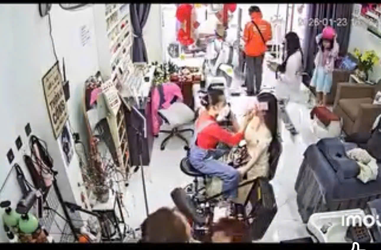  DO E CÓ VIỆC GIA ĐÌNH NÊN K AI QUẢN LÝ KHÔNG XUỂ EM CẦN SANG NHƯỢNG TIỆM NAIL &  NỐI MI & GỘI ĐẦU DƯỠNG SINH & MẶT BẰNG ĐÀ NẴNGI 