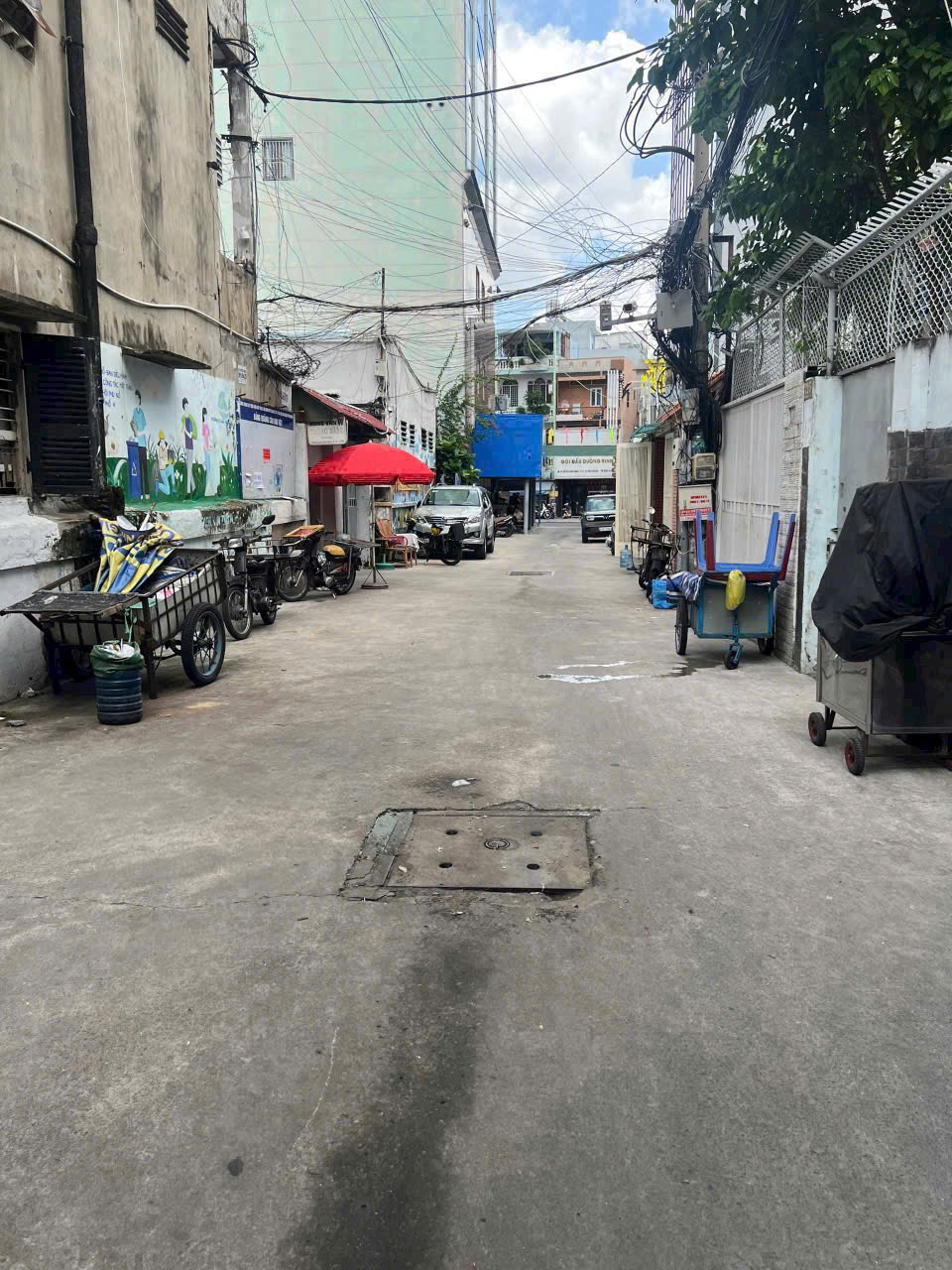  Bán nhà 72/19 Huỳnh văn bánh p 15 Phú nhuận Giá : 2,9 tỉ có thương lượng 