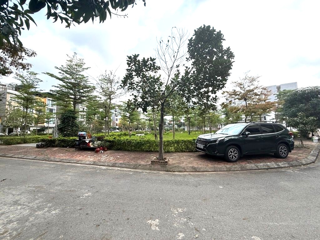 BÁN ĐẤT MẶT PHỐ VIỆT HƯNG - 56M2 - 1X TỶ- KINH DOANH - VIEW CÔNG VIÊN [0372311369] 