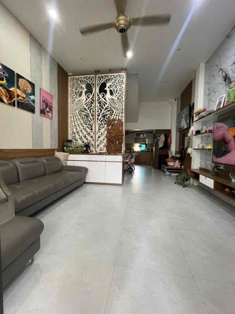  Chính chủ cần bán nhà 57,9m2 x 3 tầng có 4 phòng ngủ tại Đại Thành, Quốc Oai 