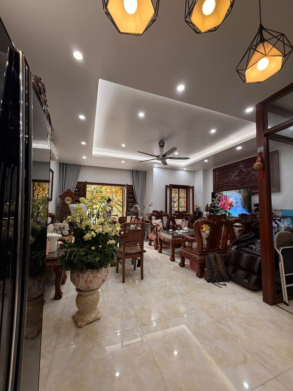  BÁN LIỀN KỀ  XUÂN PHƯƠNG – VIEW SÂN CHƠI – VỈA HÈ – Ô TÔ TRÁNH – GIÁ CỰC TỐT 24  TỶ   lh 0326213286 