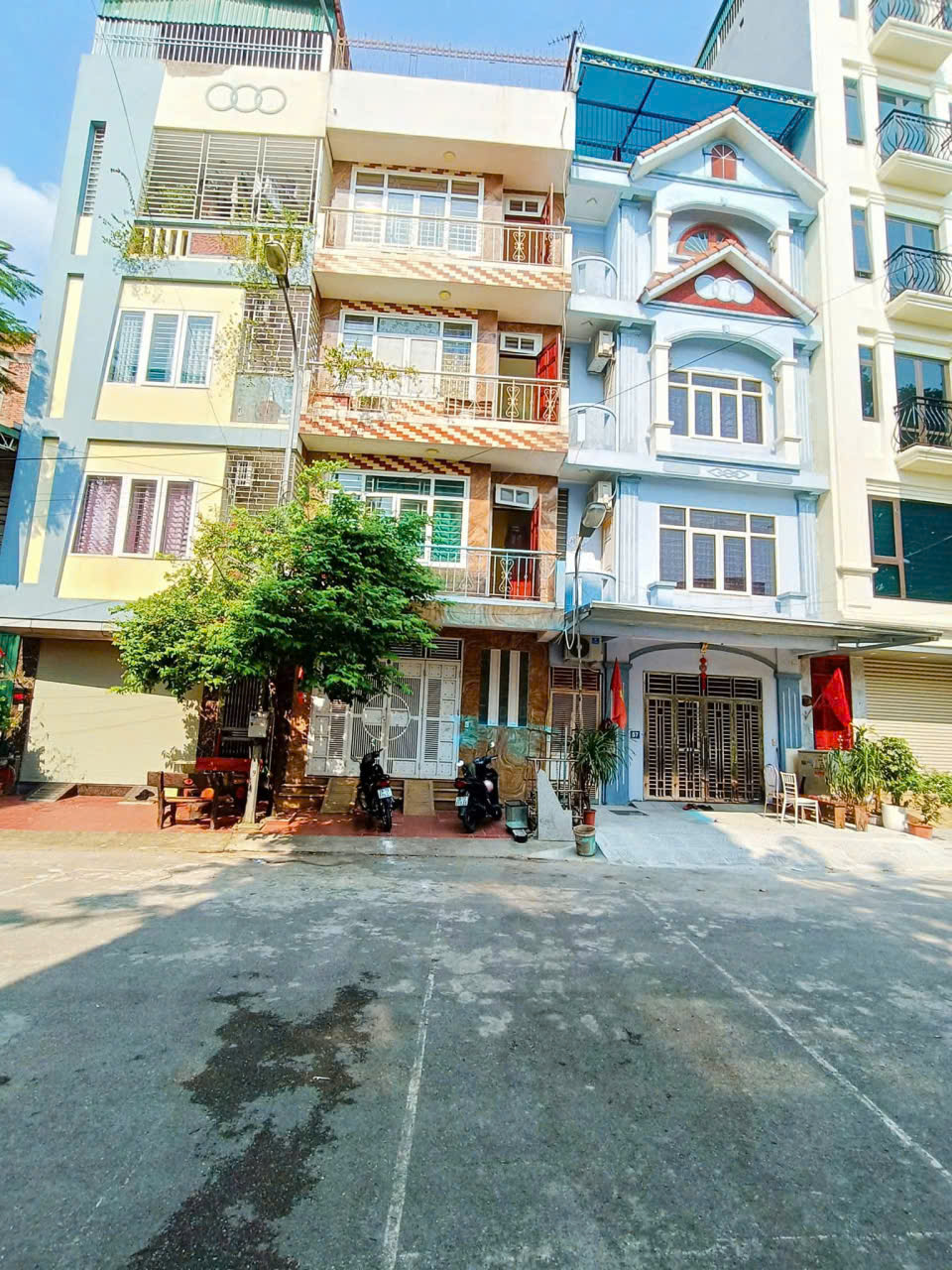  BÁN GẤP LIỀN KỀ VĂN PHÚ – 5 TẦNG – MT 5M – KINH DOANH ĐỈNH 