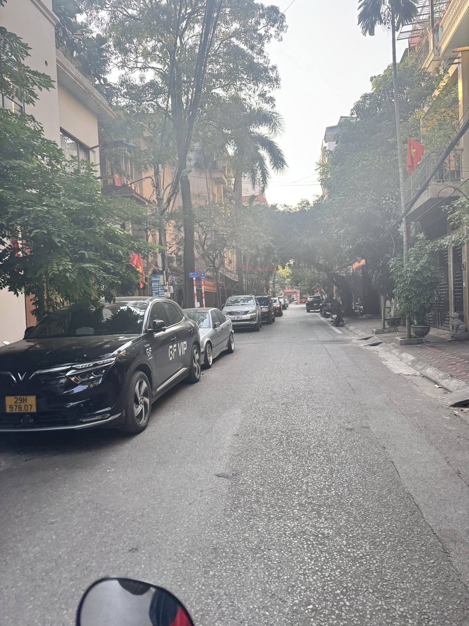  Giá tốt, bán nhà Vạn Bảo, nhà đẹp gần phố, 64m2, chỉ 26 tỷ 