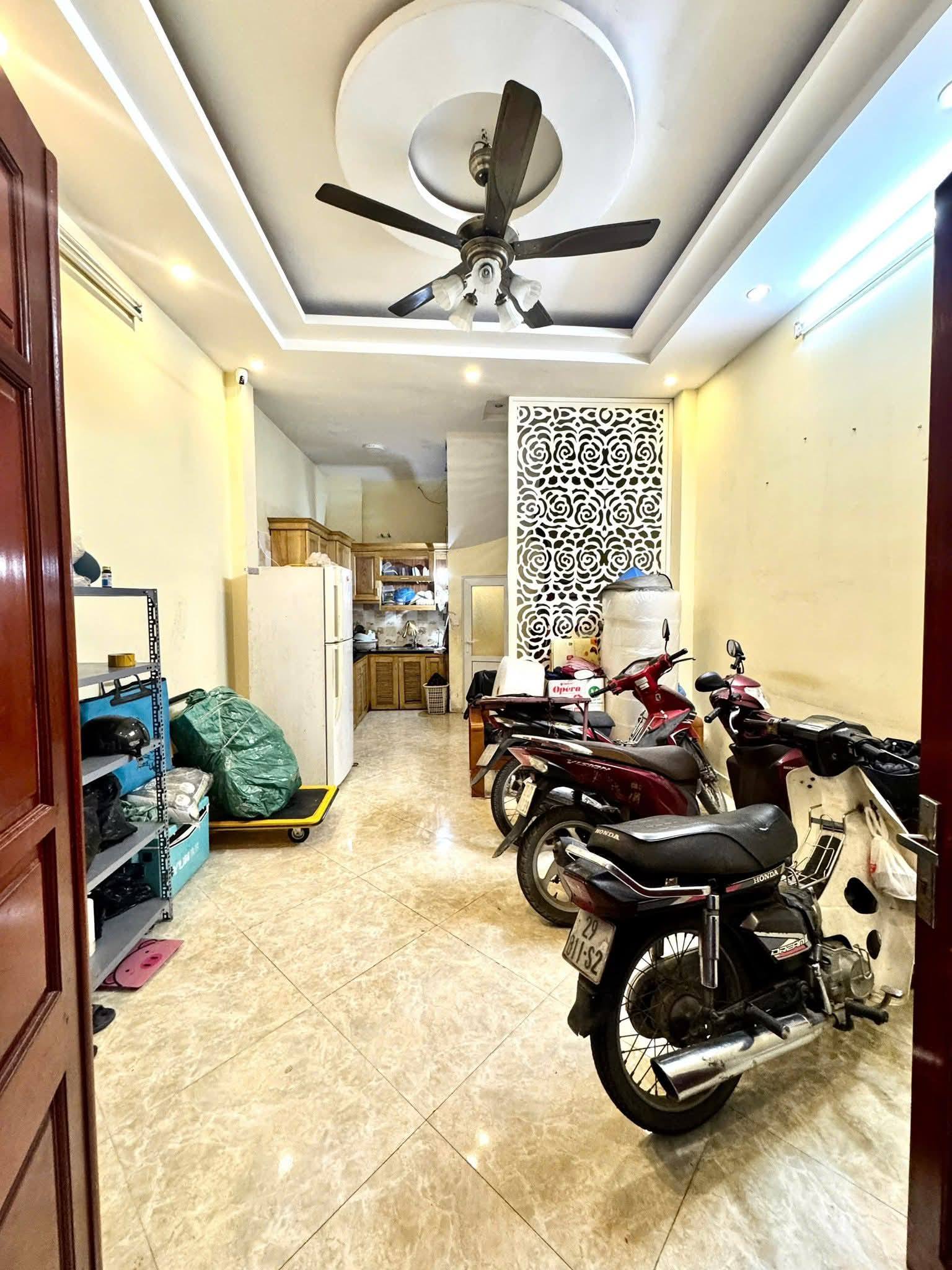  VÕ CHÍ CÔNG – NHÀ 5TẦNG – 30M² – MT 4M – 8.9 TỶ  CẦU GIẤY 