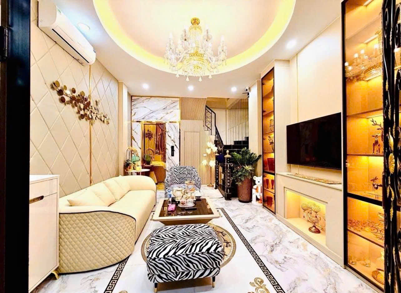  ???? CHÙA BỘC – DIỆN TÍCH 45M – NHÀ 5T – MT 5M – LÔ GÓC – 20M RA PHỐ – 13.2 TỶ 