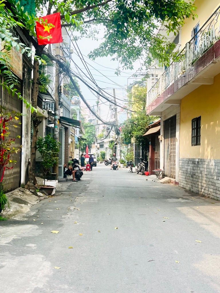  Bán nhà HXH Tân Kỳ Tân Quý Tân Phú, 80m², 5.3x15m, 4 tầng, 8PN, dòng tiền 25tr/tháng, gần Aeon Mall chỉ 8.4 tỷ. 