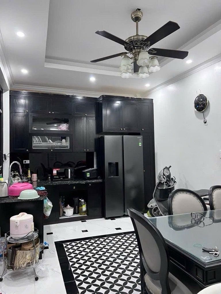  Bán nhà đẹp Nguyễn Sơn- Dân Xây- Gara 80m-5 tầng- full NT mặt tiền rộng nhỉnh 25 tỷ 