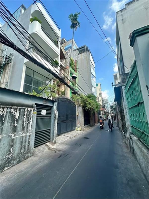  Nhà HXH Đường Cách Mạng Tháng Tám Phường 13 Quận 10 (P. Hoà Hưng mới). 