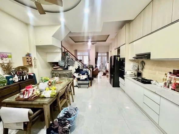  Nhà phố KDC Gia Long - 1368 Lê Văn Lương - - 5x16. Trệt 2 lầu 1/2 Sân thượng. Có 4Pn 3wc. 