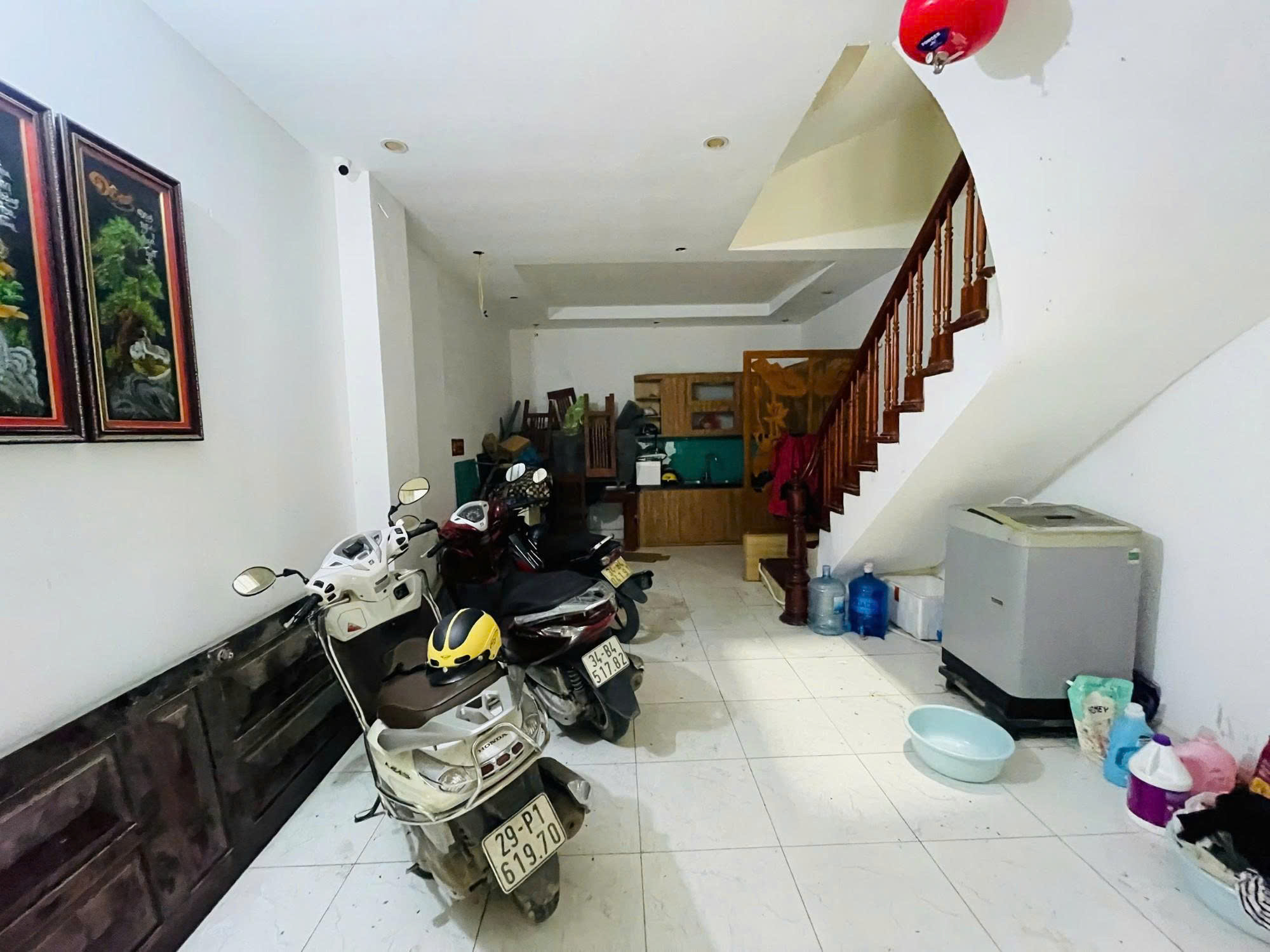  Bán Nhà  Chùa Bộc 40m2. 5 tầng. mặt tiền 3.7m. giá 13.2 Tỷ Đống Đa Hà Nội 