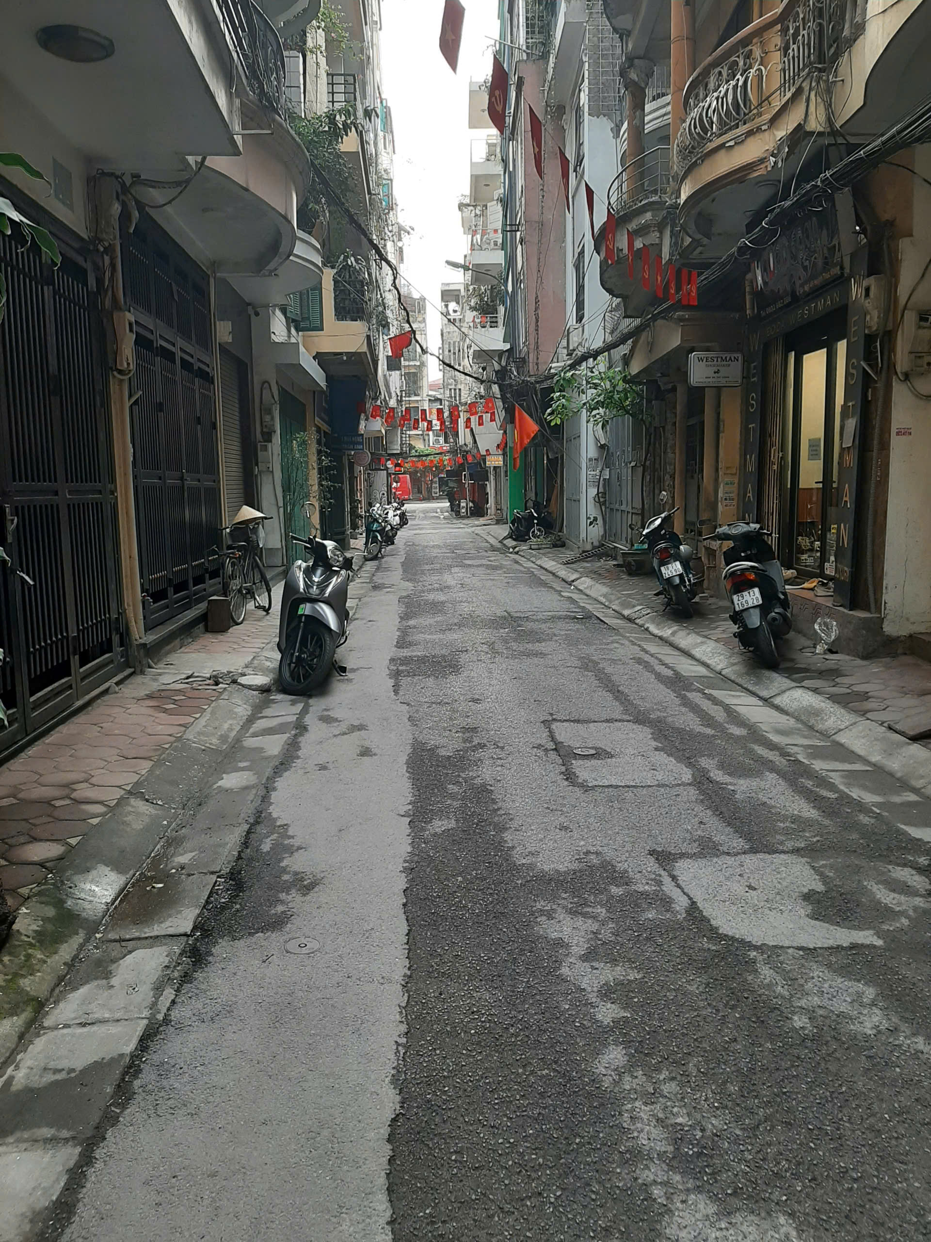  ???? Bán nhà phố Huỳnh Thúc Kháng -  Nguyên Hồng ???? 