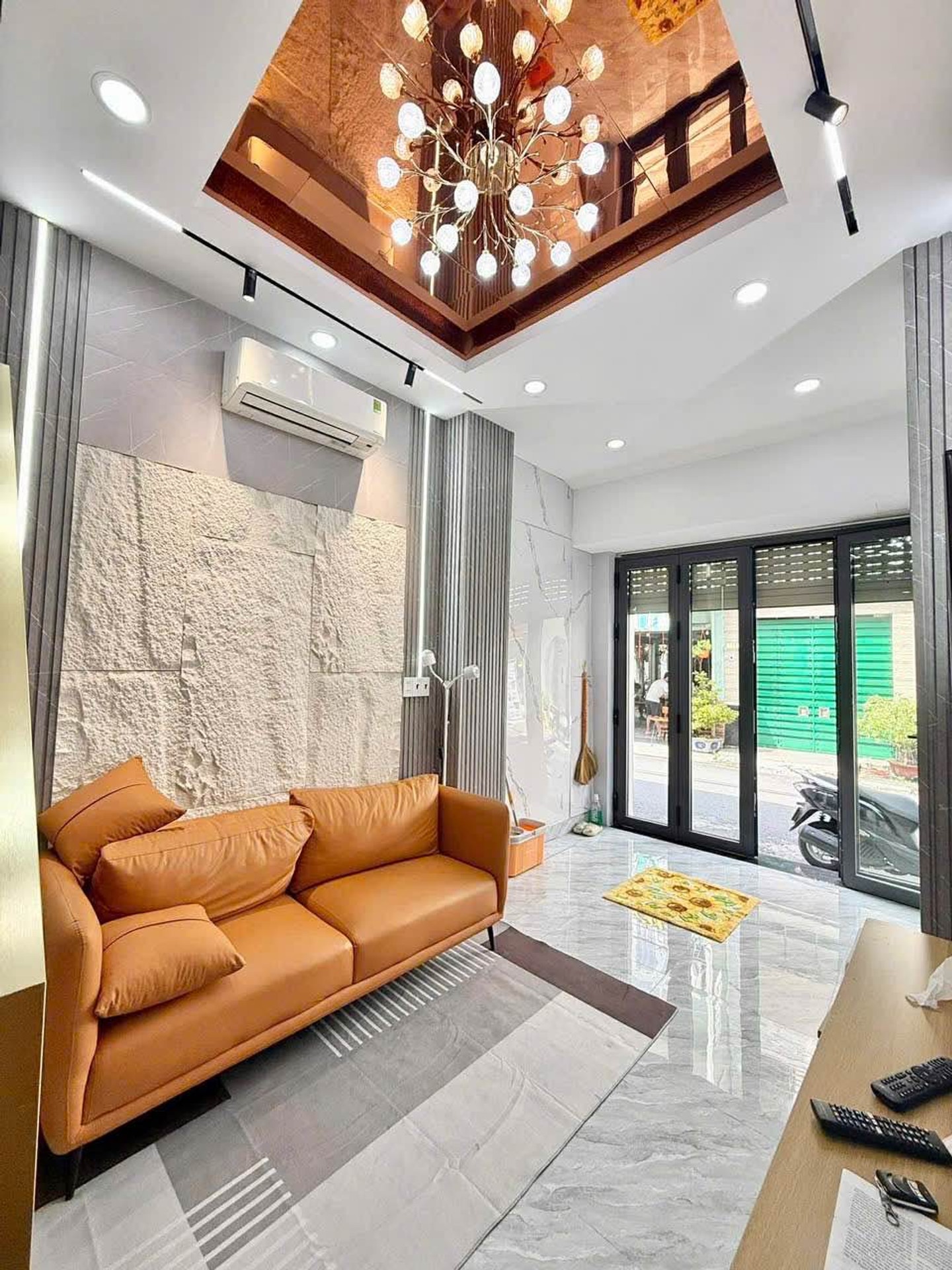  KHU VIP LÊ VĂN SỸ - KINH DOANH ĐỈNH - 2 TẦNG ĐÚC - 40M2 - HẺM OTO ĐUA NHAU - SÁT MẶT TIỀN - NHỈNH 5 TỶ 