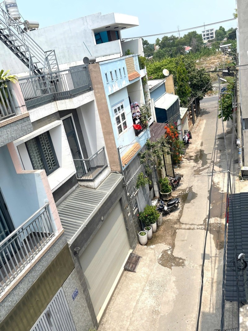  Bán nhà 3 tầng Ngô Chí Quốc Bình Chiểu Thủ Đức - 52 m² - Tặng full nội thất - 4.6 Tỷ 
