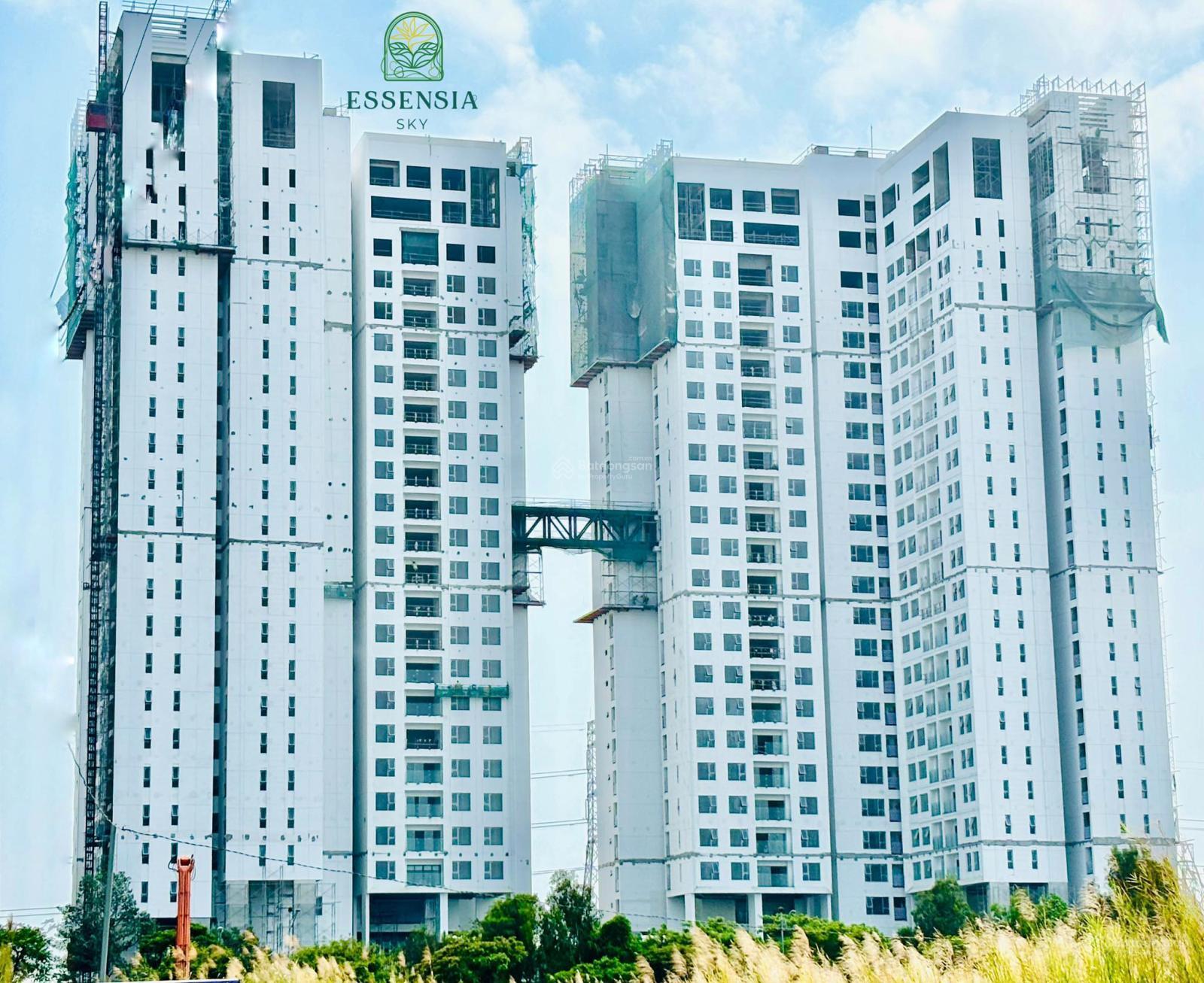  Bán căn 2PN giá tốt, view trực diện hồ bơi tại Essensia Sky với giá chỉ 5,6 tỷ 