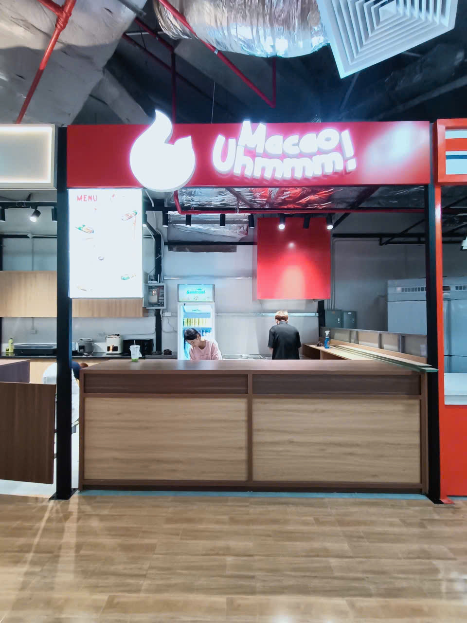  SANG NHƯỢNG GẤP GIAN HÀNG TTTM ROYAL CITY – GIÁ SIÊU HỜI  - THANH XUÂN, HÀ NỘI 