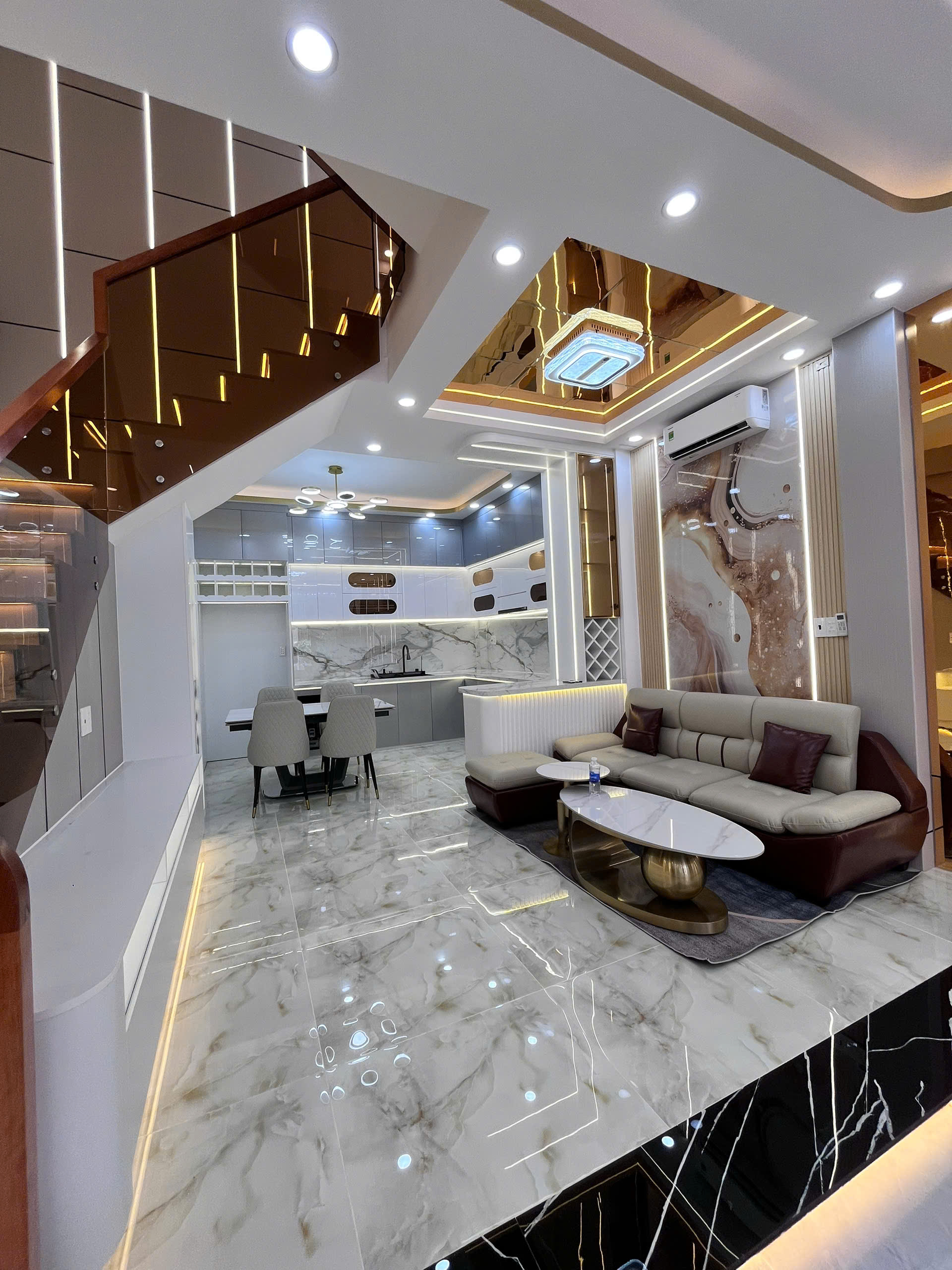  Nhà phố Gò Ô Môi Q7 – ngang 5m, hẻm ô tô thông 2 đầu – 1 trệt 2 lầu – giá 10,6 tỷ 