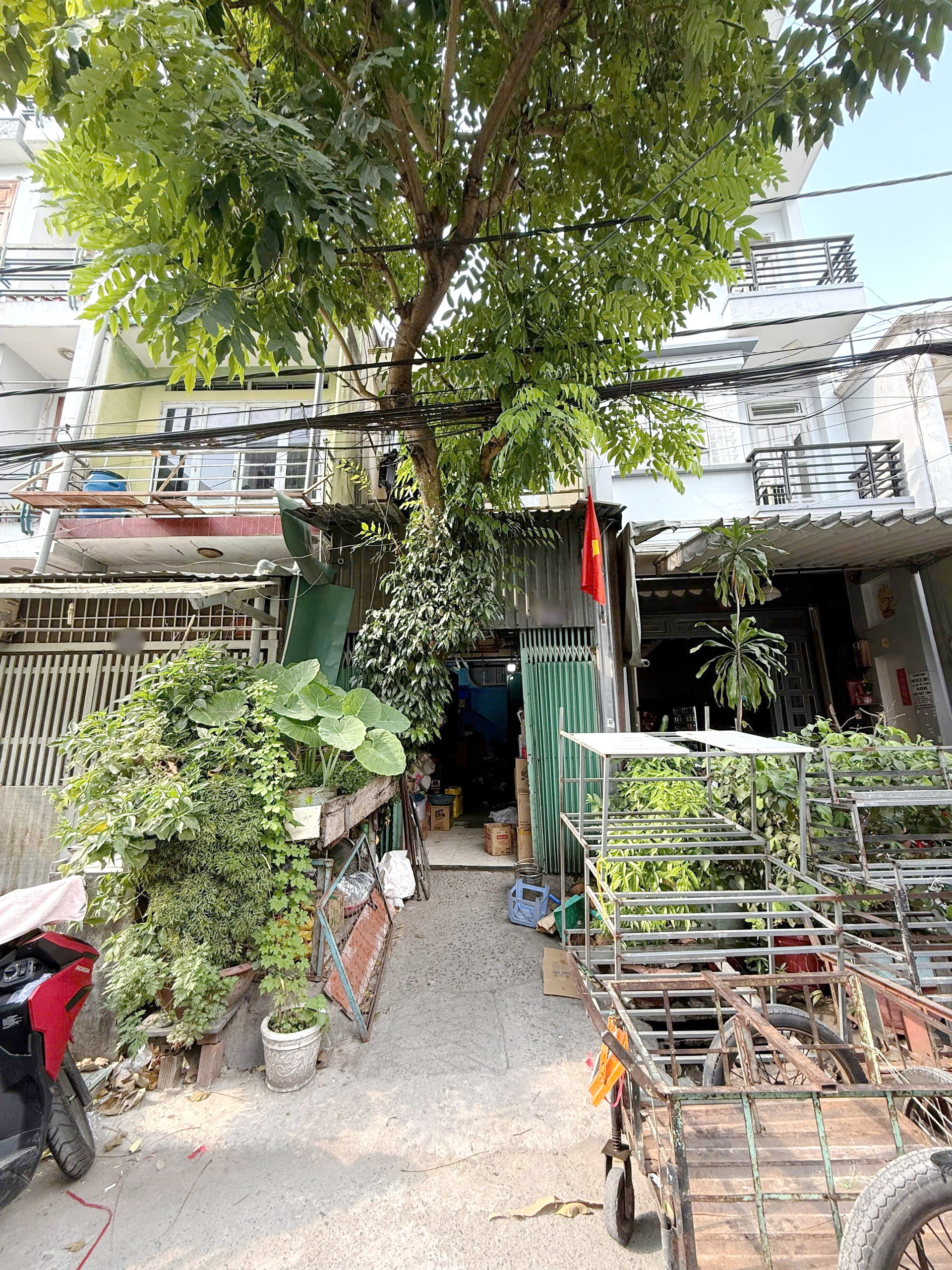  Nhà 2 tầng nở hậu Mặt Tiền Đường Bùi Điền phường Chánh Hưng. Giá 7,68 tỷ TL 