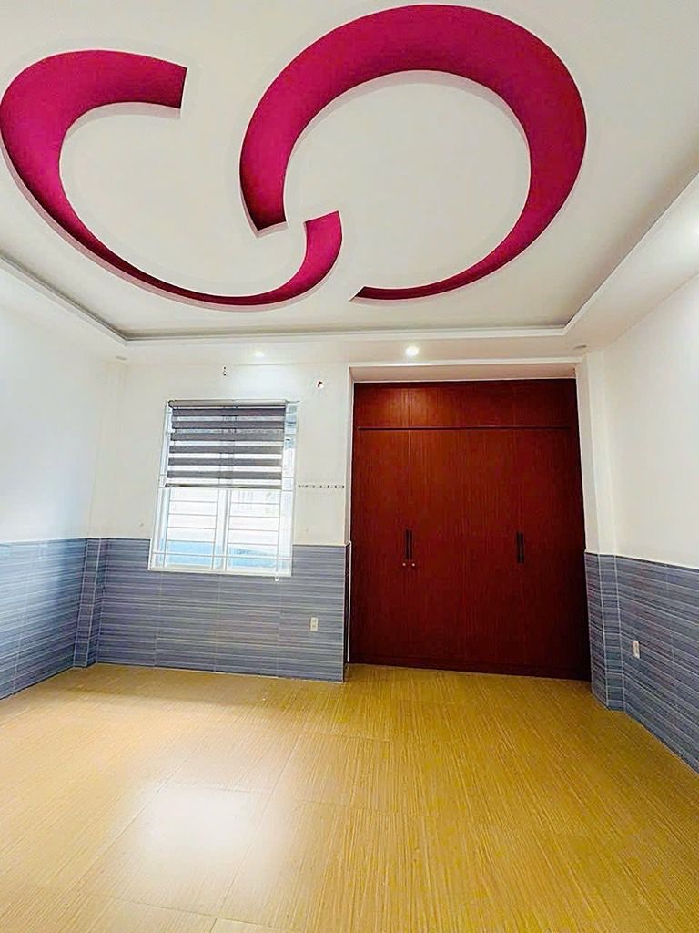  ????  SIÊU PHẨM NHÀ ĐẸP HẺM XE HƠI PHƯỜNG TAM PHÚ, TP THỦ ĐỨC CŨ- 51M2- 2 TẦNG BTCT -  SỔ VUÔNG A4 - HOÀN CÔNG ĐẦY ĐỦ - XÁCH VALY Ở NGAY 