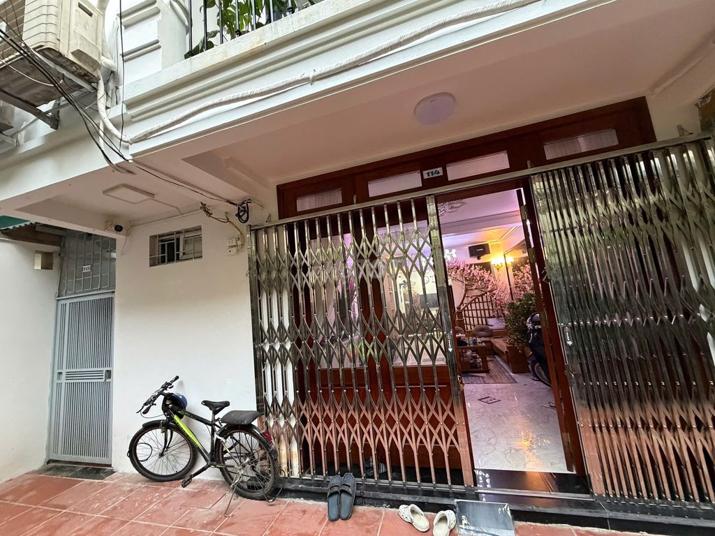  Cho thuê nhà 4 tầng Tân Mai, Hoàng Mai 