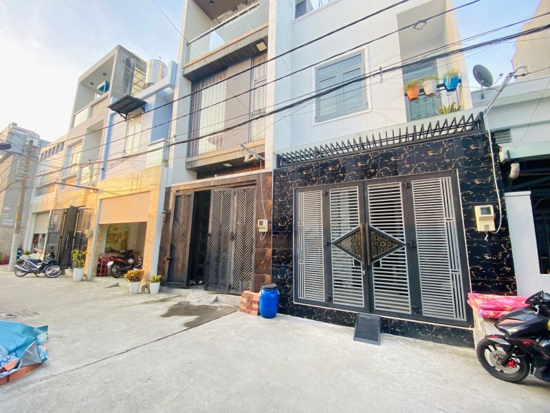  Bán nhà đường số 6, Linh Xuân, Thủ Đức, TP HCM. DT 210m2, 9PN, 9,4 tỷ. Sổ hồng. 0933125879 