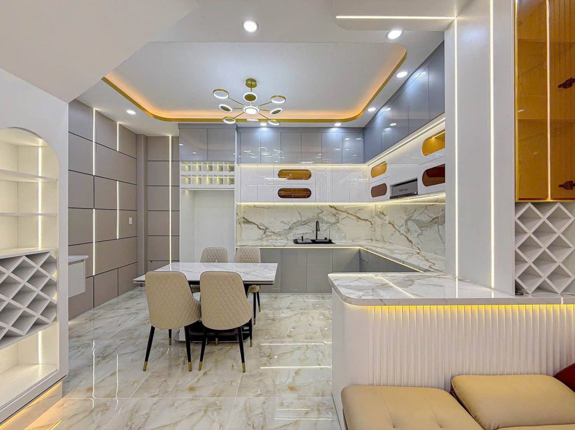  Bán nhà 3 tầng 5x12 gần Phú Mỹ Hưng, full nội thất 10 tỷ 6 