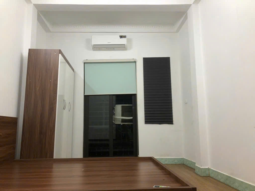  Bán gấp giá rẻ tập thể Ngọc Hồi sổ 17m/47m, tầng 3, 1.95 tỷ Hoàng Mai. 