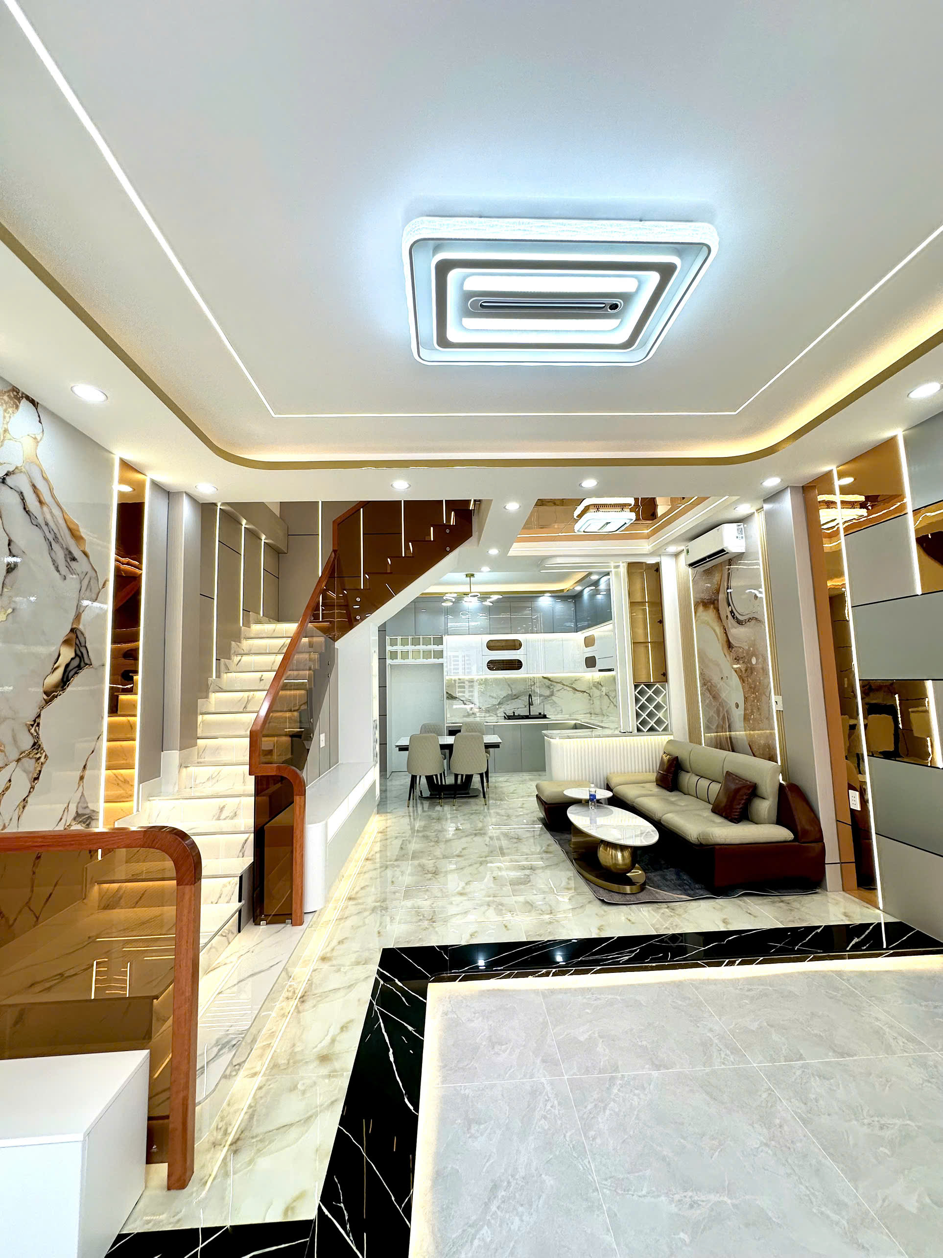  Q7 – NHÀ 4 TẦNG HẺM 5M -  NGAY NAM LONG, PHÚ THUẬN – Ô TÔ NGỦ TRONG NHÀ 