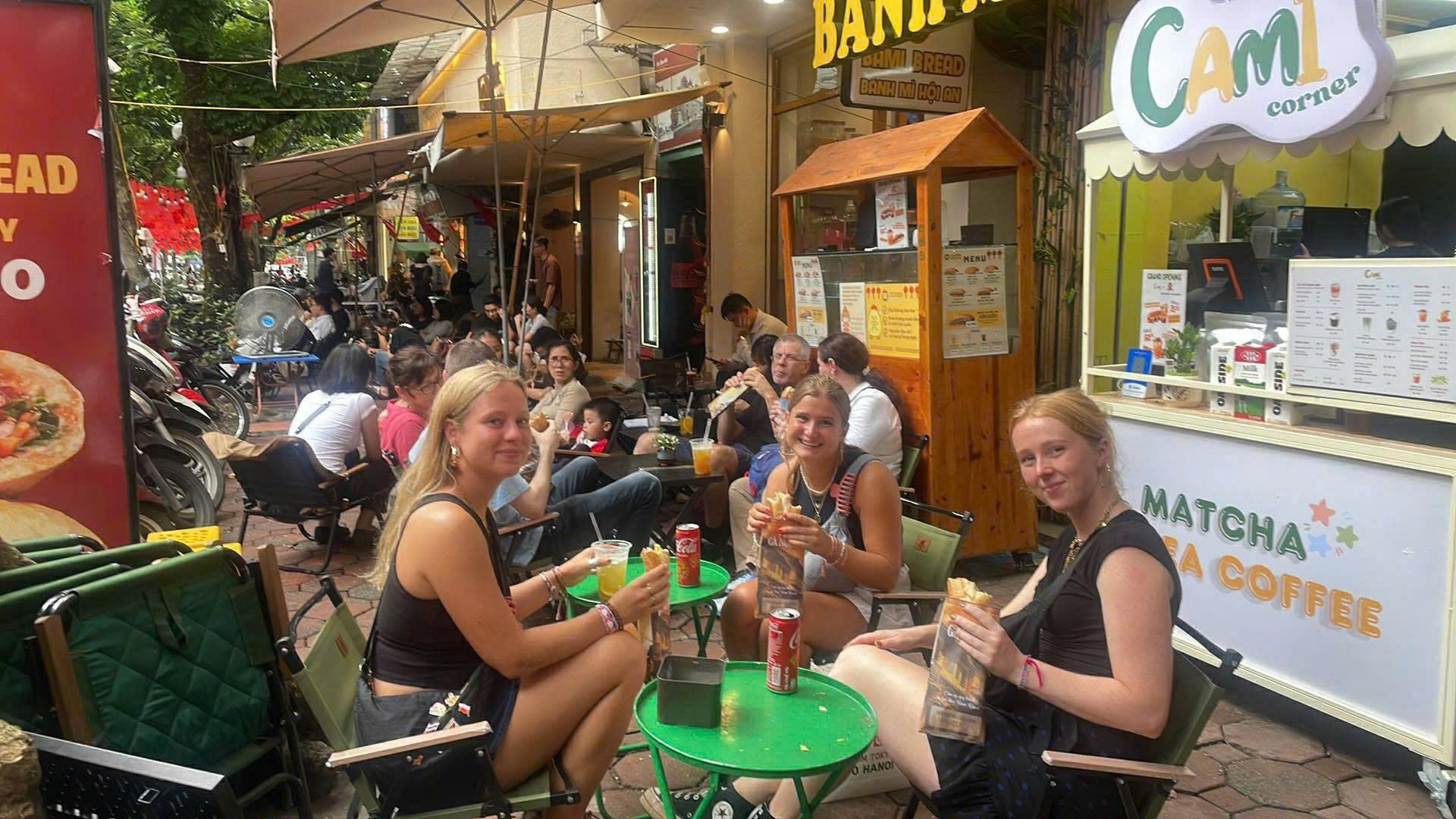  SANG NHƯỢNG CỬA HÀNG BÁNH MÌ BAMI BREAD – VỊ TRÍ ĐẸP PHAN ĐÌNH PHÙNG, BA ĐÌNH, HÀ NỘI 