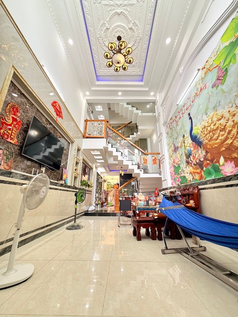  NHÀ CHÍNH CHỦ Ô TÔ NGỦ TRONG NHÀ
HIẾM CÓ KHU TCH26 - TRUNG MỸ TÂY 