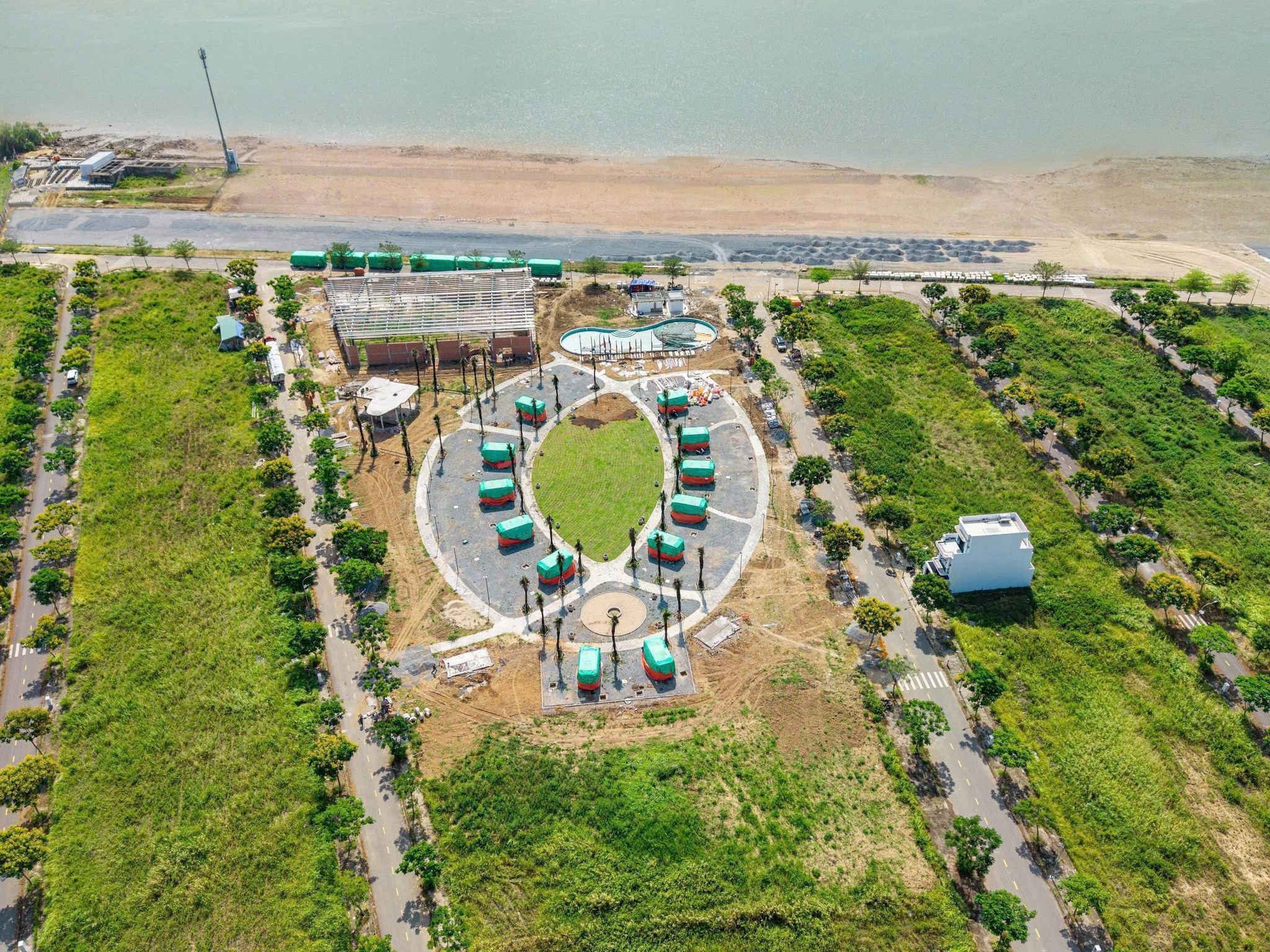  Đất BT Hiệp Phước Premia Cần Giuộc, 250m2, sổ hồng, 7.2 tỷ: MT sông Soài Rạp, 5PN, 3 tầng, tiện ích đầy đủ, liên hệ 0902828026 