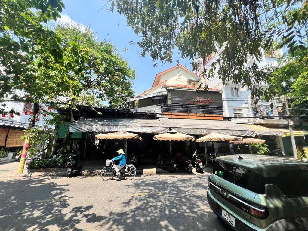  QUẬN 7. Căn Góc Đường Số KDC Tân Quy, 9 x 27m, Chỉ 30 tỷ, Bán Gấp 