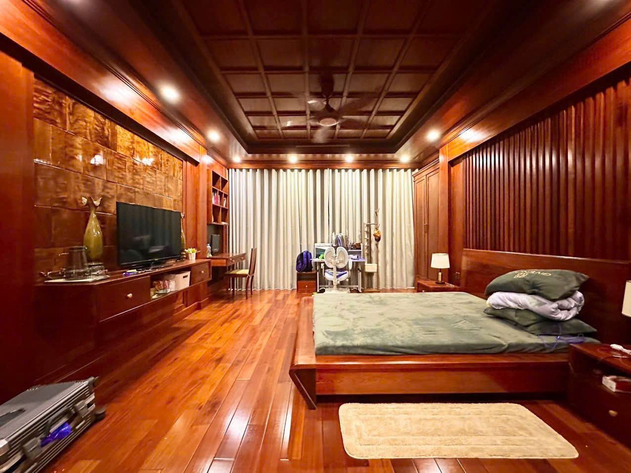  SIÊU HIẾM! MẶT PHỐ GIÁP NHẤT –  9 TẦNG THANG MÁY – 2 MẶT TIỀN – VỈA HÈ RỘNG – KINH DOANH ĐỈNH – 49TỶ 