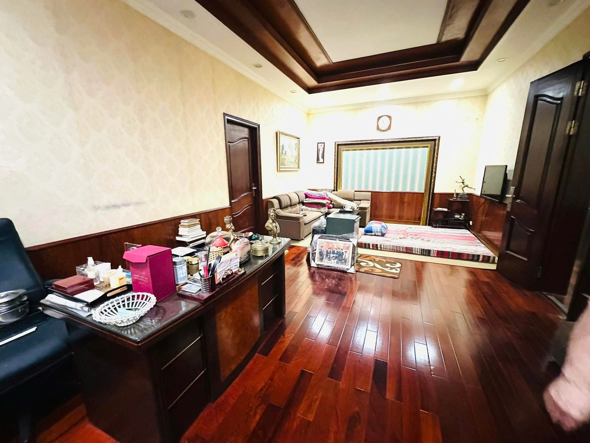  Giảm chào 200tr! Bán nhà Nguyên Hồng, 80m2, 7 tầng thang máy, mặt tiền 7.1m, 59.8 tỷ, KD đỉnh 