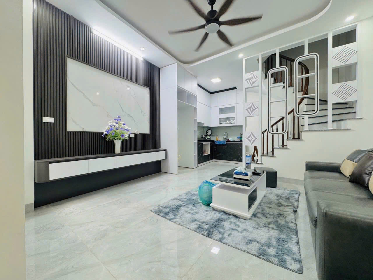  CHO THUÊ NHÀ NGUYÊN CĂN MINH KHAI, HAI BÀ TRƯNG, HÀ NỘI -  5 TẦNG, FULL NỘI THẤT ,Ở NGAY 