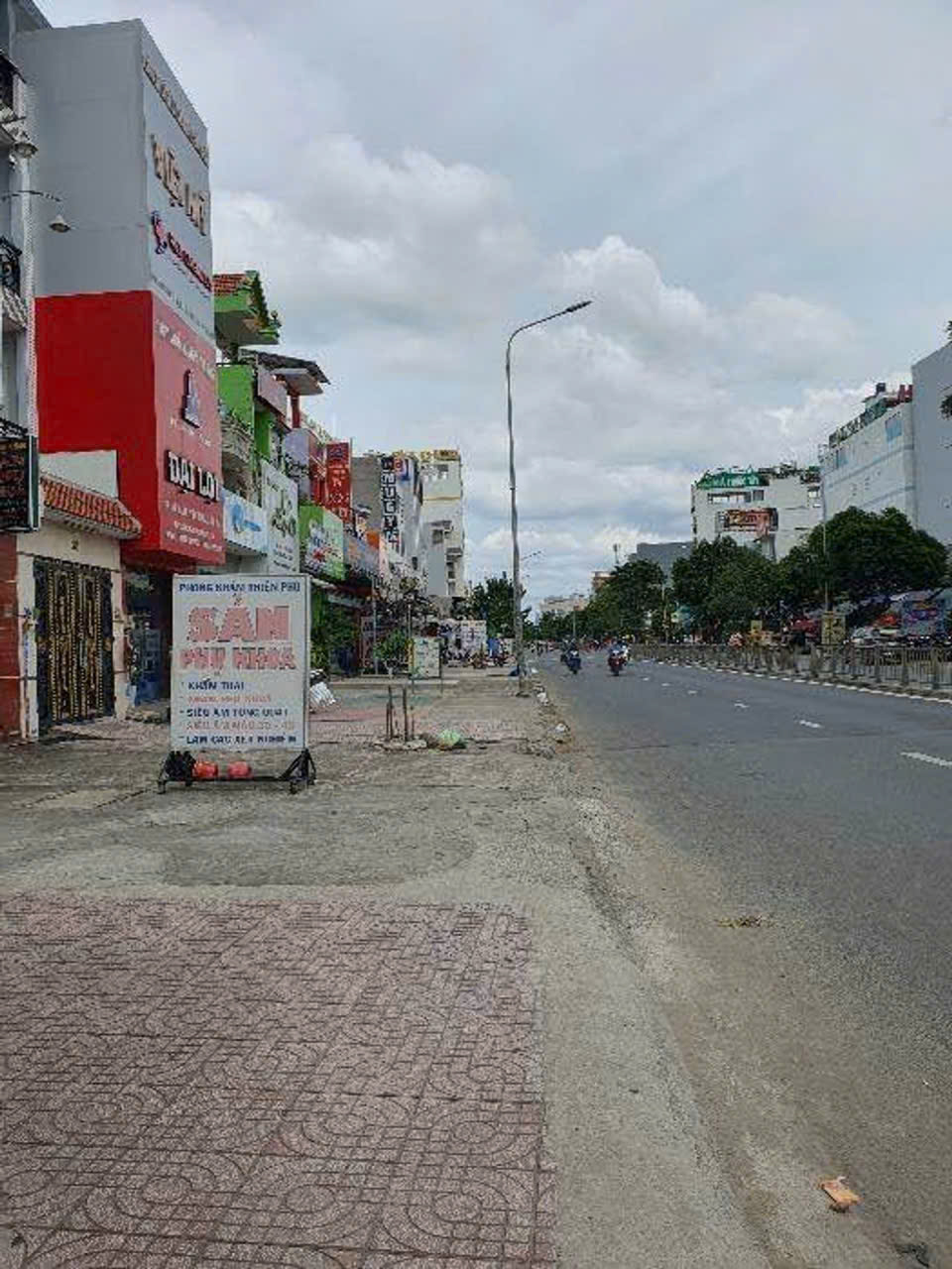  Nhà mặt tiền Tây Thạnh, Quận Tân Phú gần Aeon Tân Phú, diện tích 4x24m, nhỉnh 14 tỷ. 