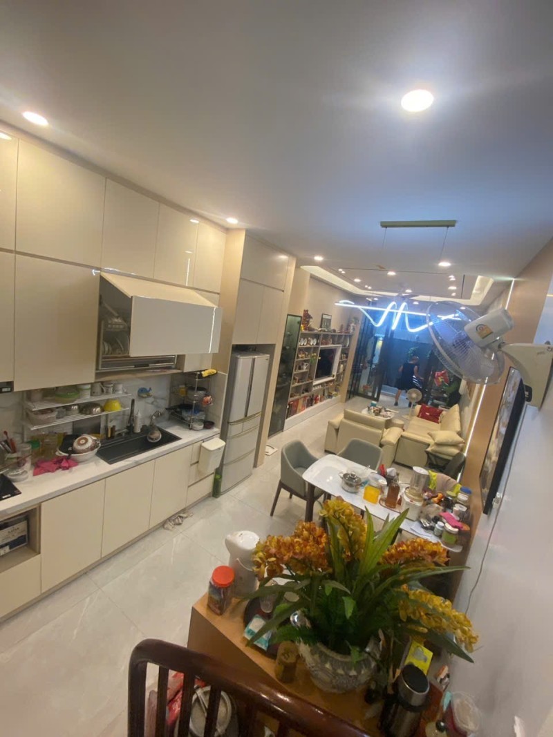  BÁN NHÀ BỒ ĐỀ – 5 TẦNG – Ô TÔ TRÁNH – GẦN PHỐ CỔ 