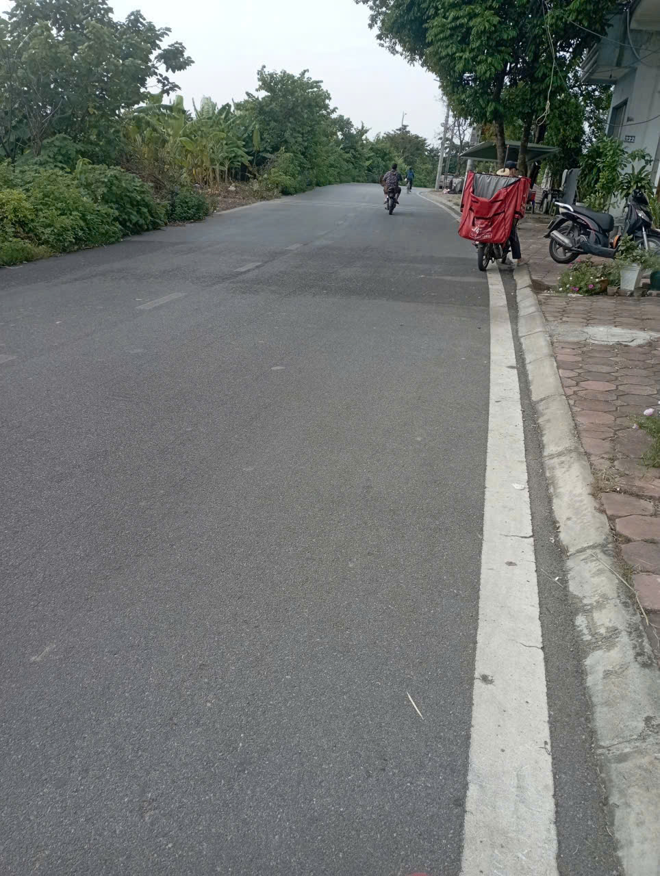  Chú nhà nhờ bán lô góc giá đẹp 140tr/ m vuông -  Ai có nhu cầu mua kinh doanh đều được 