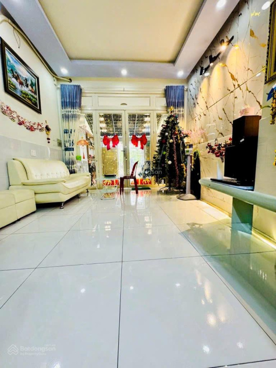  Hiếm! Nhà phố 4 tầng diện tích lớn 96m² chủ xây tâm huyết dọn vào ở ngay 