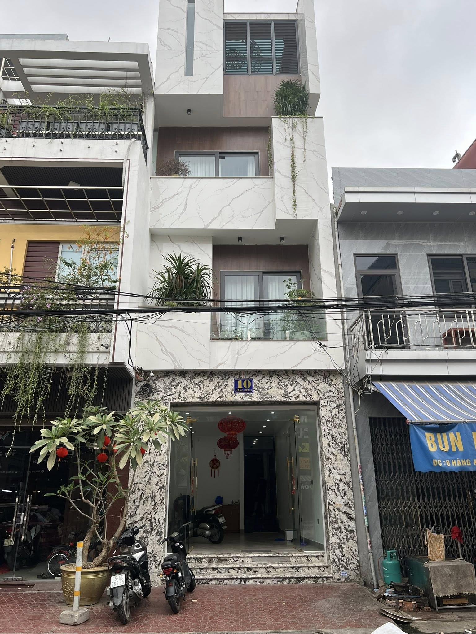  Cần cho thuê mặt bằng kinh doanh có diện tích 30m3 Tại Số 10 Hàng Kênh -  Hải Phòng. 