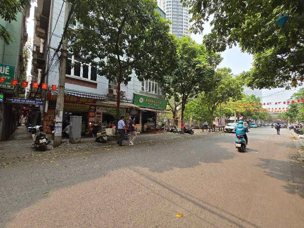  THỦ PHỦ SINH VIÊN – TRUNG TÂM CẦU GIẤY ????
NHÀ DÂN XÂY KCBT – CHẮC CHẮN – Ở & KINH DOANH ĐỈNH 