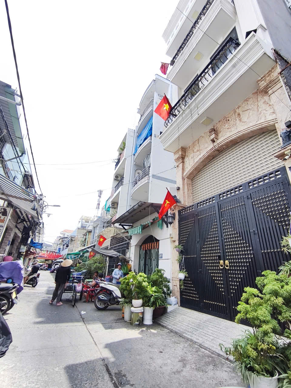  BÁN CĂN HỘ DỊCH VỤ CAO CẤP 17 PHÒNG – DÒNG TIỀN HƠN 120 TRIỆU/THÁNG – QUẬN 8. 0939345129 