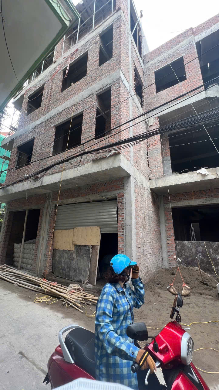  chính chủ bán nhà 4 tầng mặt ngõ thông Trần Lãm, gần khối bv lớn nhất tỉnh hưng yên 