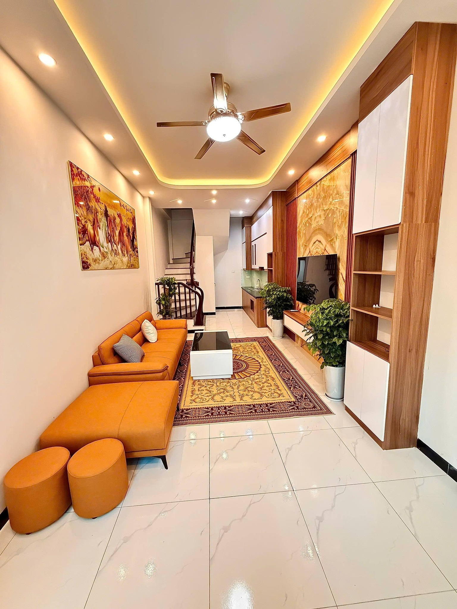  Bán nhà phố Hoàng Hoa Thám, Ba Đình, dân xây, khu vực dân trí cao, 32m, 5 tầng, 8.6 tỷ 