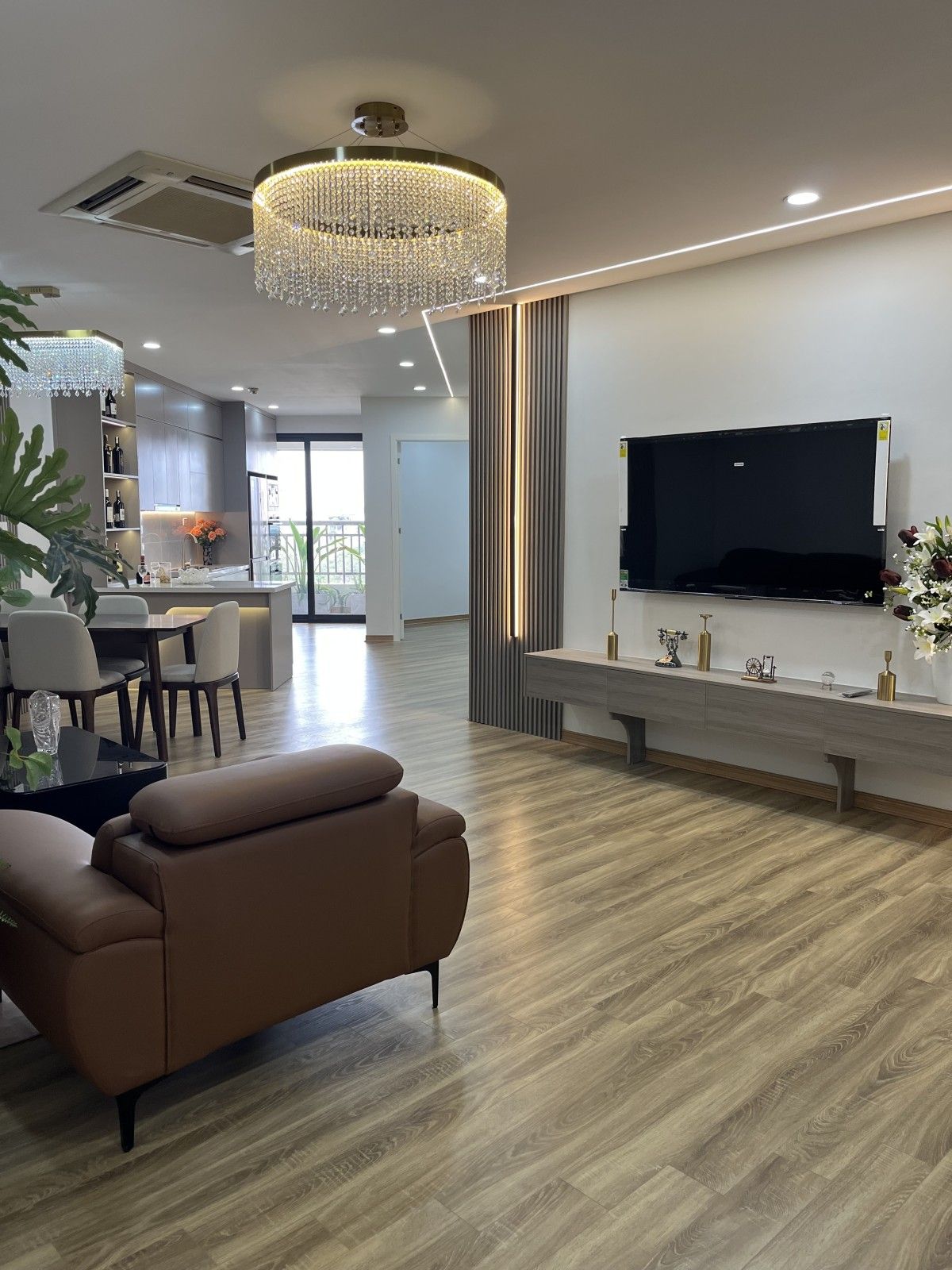  SIÊU PHẨM CĂN GÓC TRUNG HOÀ NHÂN CHÍNH – FULL NỘI THẤT XỊN – VIEW BIỆT THỰ TRIỆU ĐÔ ???????? Toà 17T4 – KĐT Trung Hoà Nhân Chính, Hà Nội 