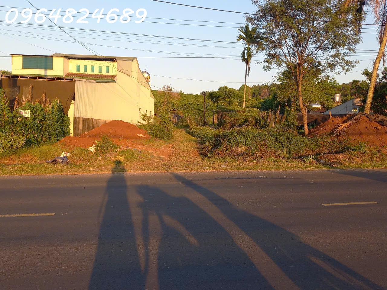  Bán lô đất siêu đẹp tại đường Võ Văn Kiệt, p. Thống Nhất, TP.Plei Ku, DT 842m2, giá đầu tư 